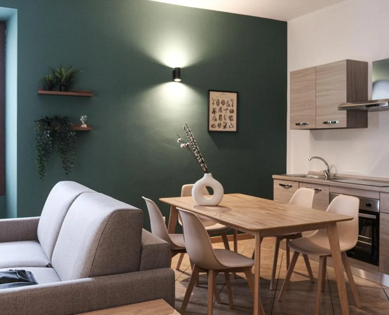 Appartamento Charmescape Oldtown - 6 Min Walk To Berninaexpress Tirano